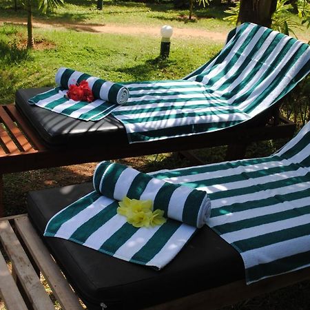 Peacock Land Hotel Tangalle Bagian luar foto