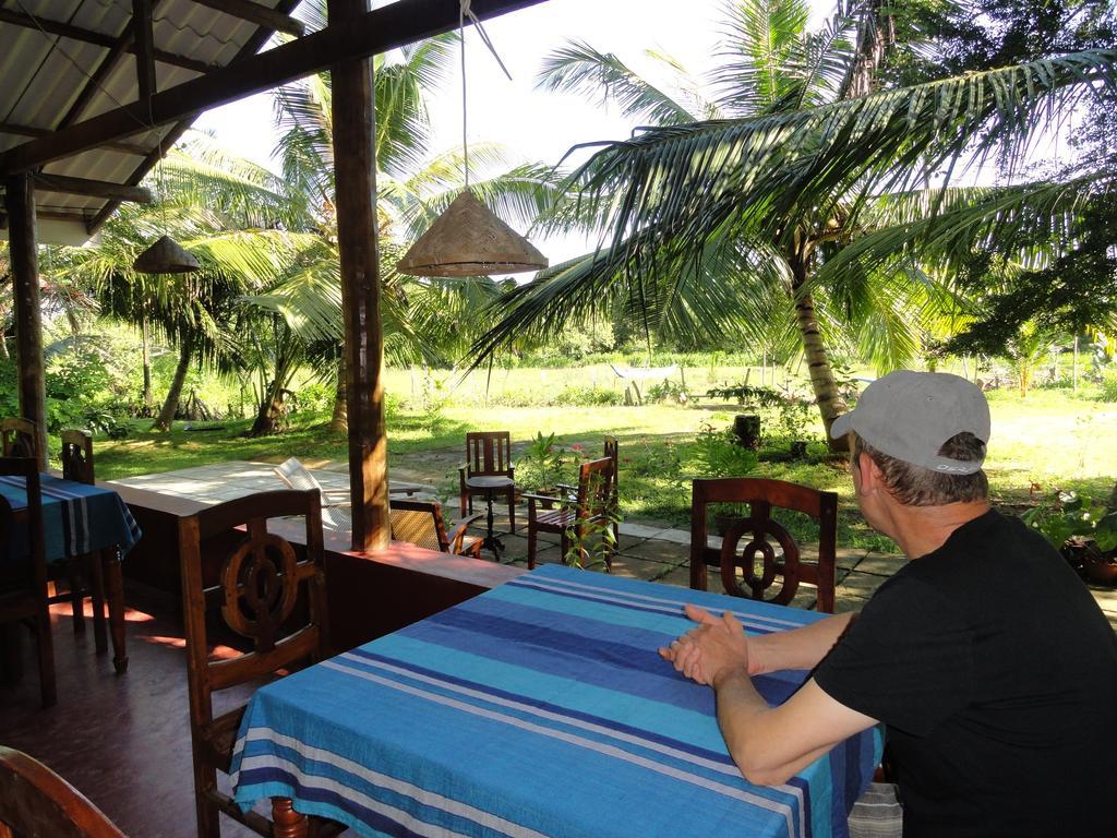 Peacock Land Hotel Tangalle Bagian luar foto