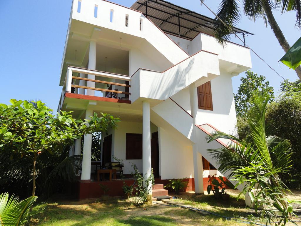 Peacock Land Hotel Tangalle Bagian luar foto
