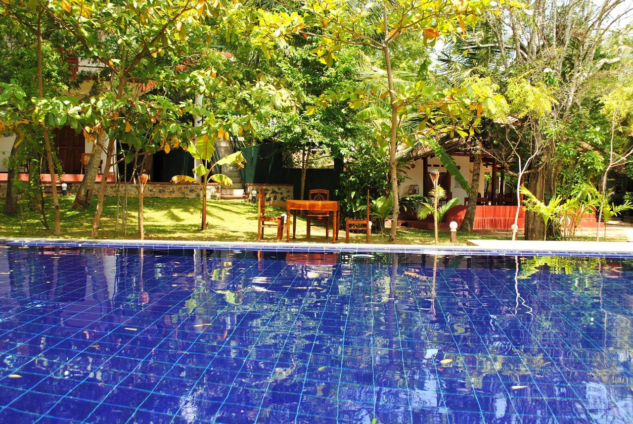 Peacock Land Hotel Tangalle Bagian luar foto
