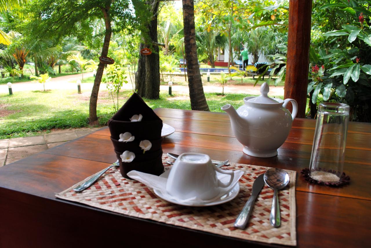 Peacock Land Hotel Tangalle Bagian luar foto