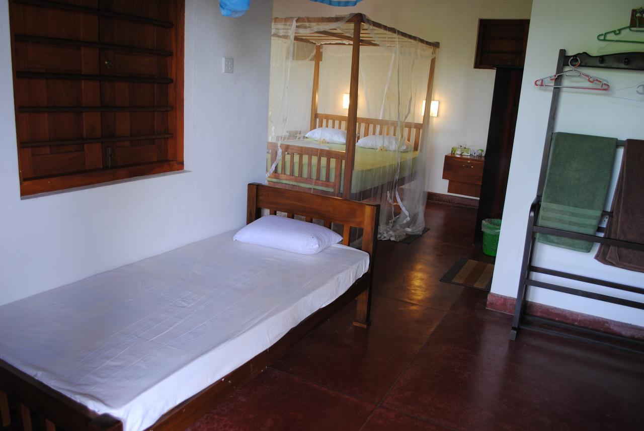 Peacock Land Hotel Tangalle Bagian luar foto