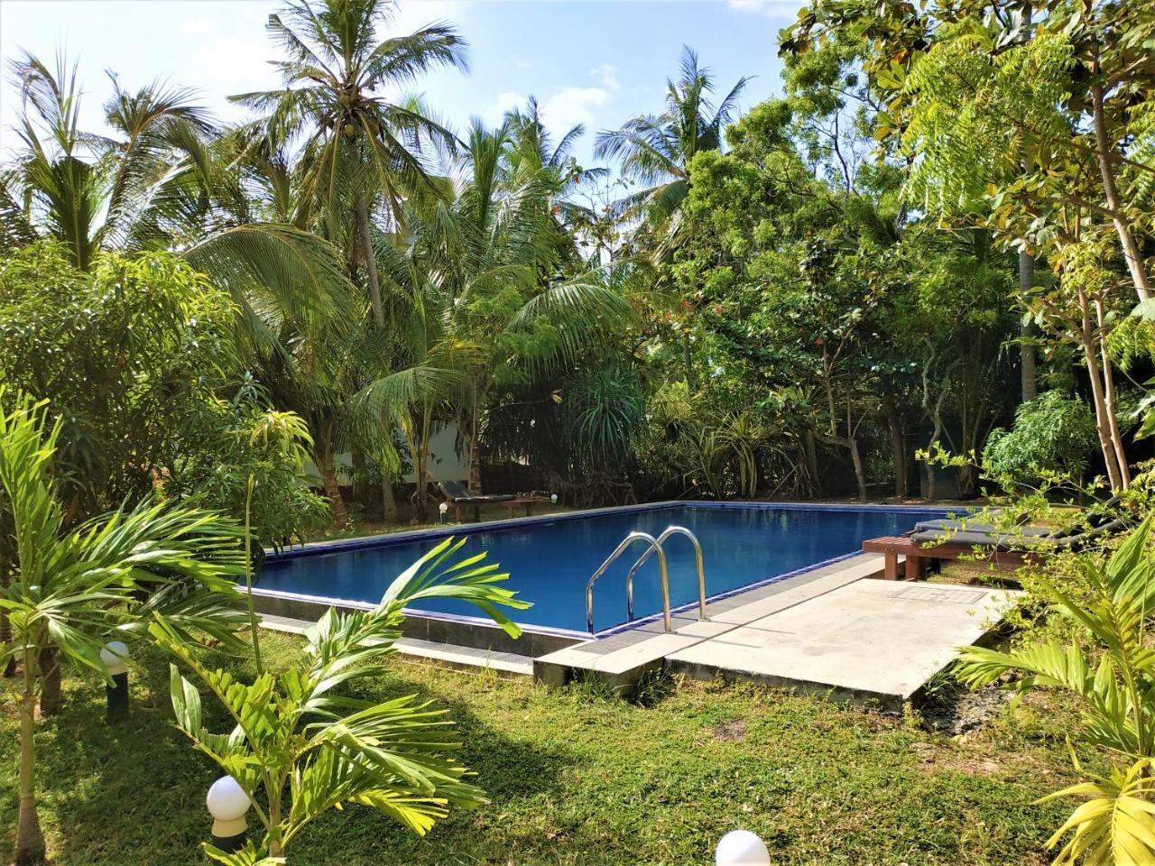 Peacock Land Hotel Tangalle Bagian luar foto